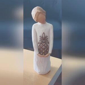 Willow Tree figurine "Gracious"